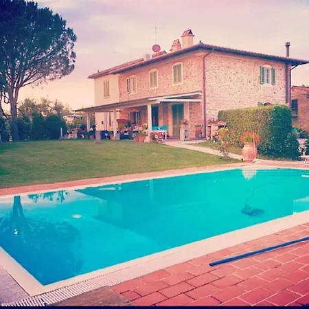 Alloggio Incantevole Con Piscina Vinci Exterior foto