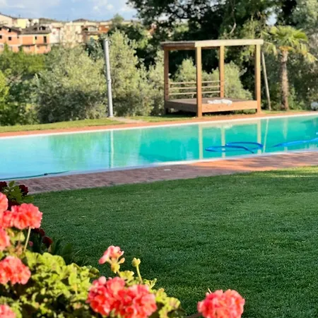 Alloggio Incantevole Con Piscina Vinci Exterior foto